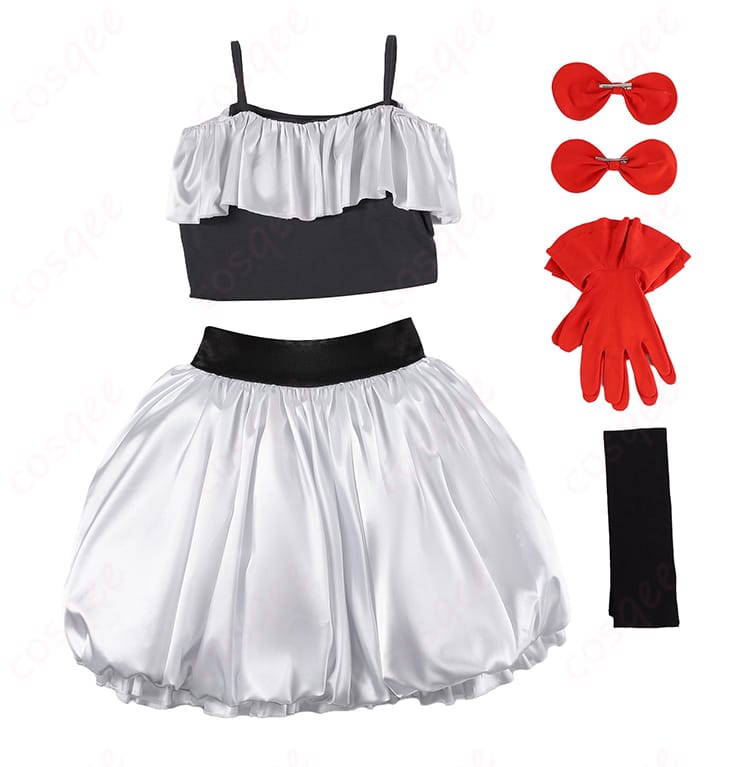 セット内容一式のフラットレイ。トップス、スカート、手袋、髪飾り、靴下が揃った構成を俯瞰で表示。