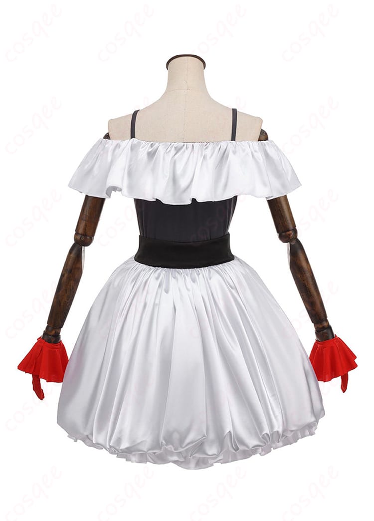 有馬かな B小町コスプレ衣装の背面カット。背面のラインと裾のドレープ感が分かる画像。