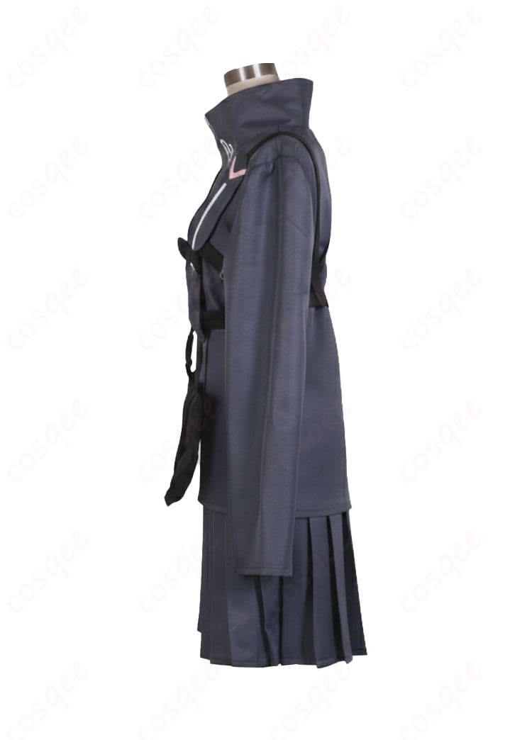 MDR 通常衣装コスプレのポージング例。立ち姿でシルエット保持を確認。