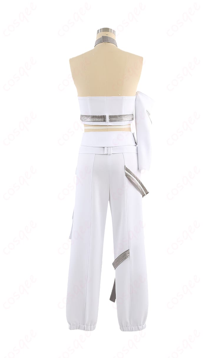 巡音ルカ アクセラレイト衣装の背面。背中のシルエット、センターライン、パンツの後ろポケット周りの形状。