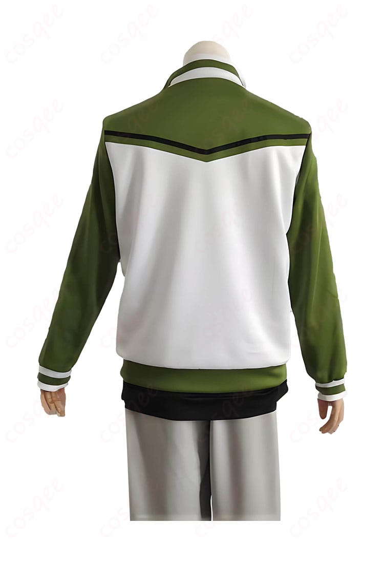 ロングパンツの背面ディテール。ヒップ周りのシルエットと縫い合わせ