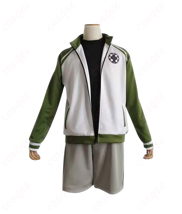 ショートパンツ仕様のディテール(インナー合わせ)。裾の始末と生地感の拡大