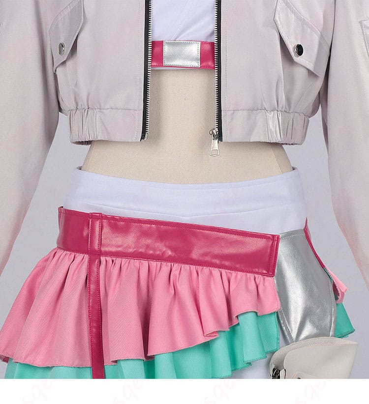 綾紬芦花 コスプレ衣装の腰ベルトとウエスト装飾のアップ。フィット感と留め具の仕様が分かる。