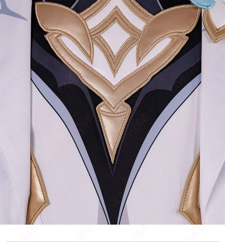 旅人（蛍）コスプレ衣装の背面装飾。背飾りの形状保持と取り付け位置が分かる後ろ姿。