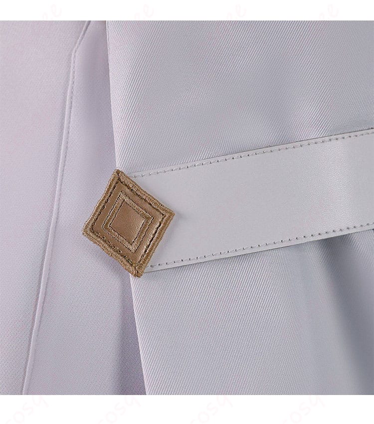 旅人（蛍）コスプレ衣装の腰飾りディテール。装飾パーツの質感と配置が確認できるアップ。