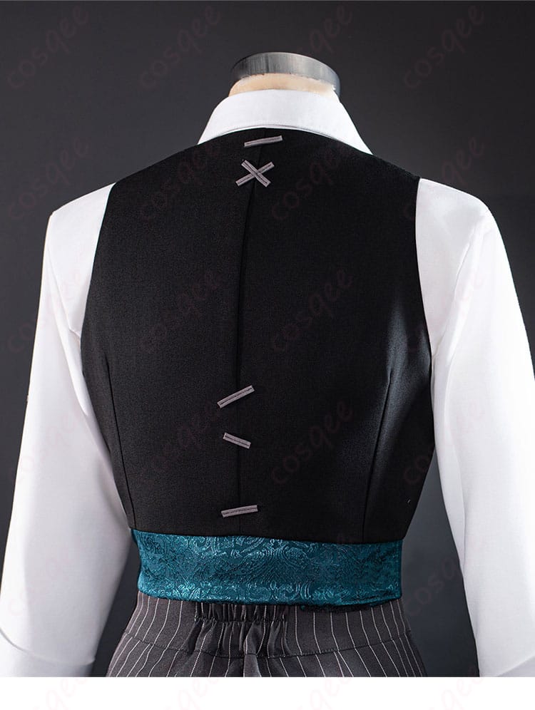 闘牛士衣装の背面ディテール(ベスト後ろ姿と装飾の配置)