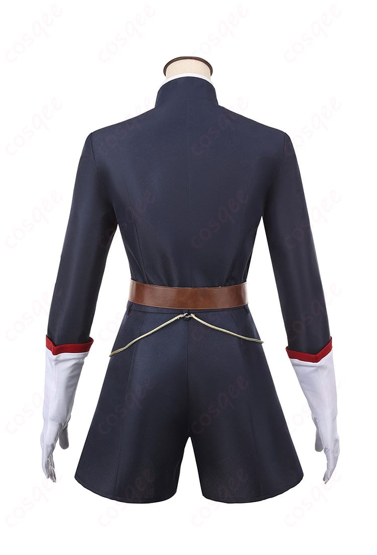 背面ヨークやマント留め位置など背面ディテールの拡大