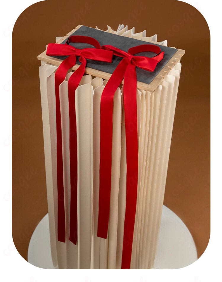 付属アクセサリー一式（手袋・リボン・帽子飾り等）のディテール