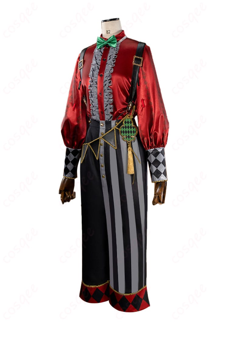 プレイフル・ドレス衣装の側面シルエットとサスペンダー位置関係