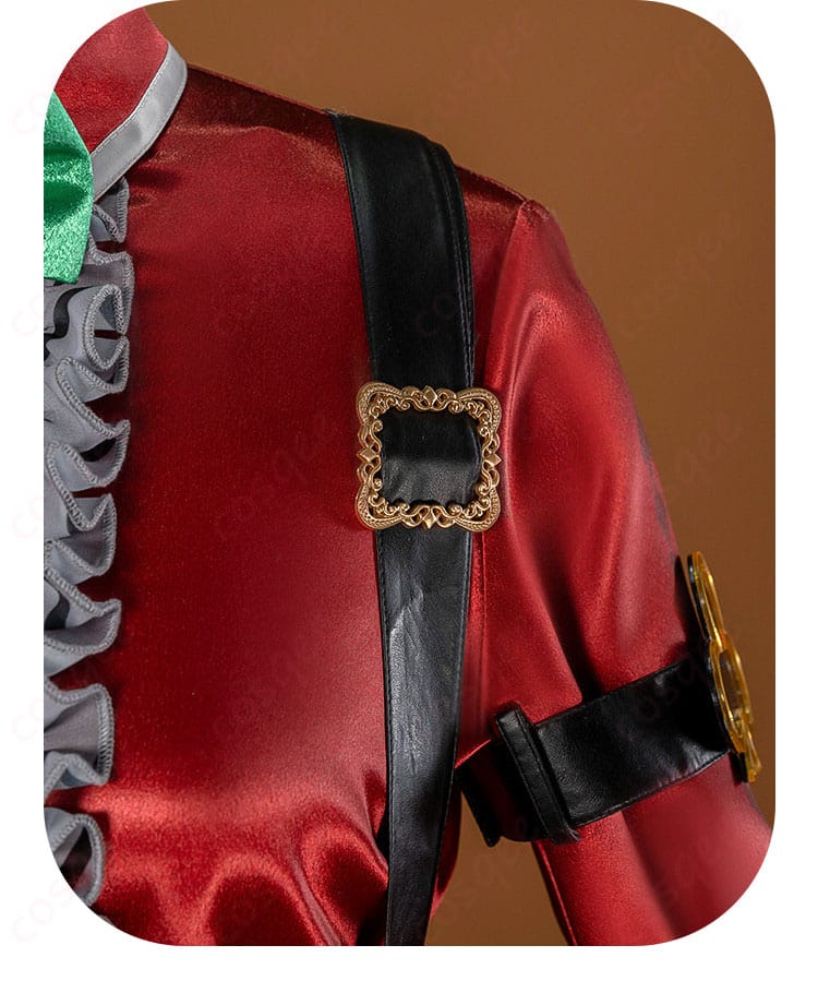 肩から袖にかけての装飾とアームバンドの質感ディテール