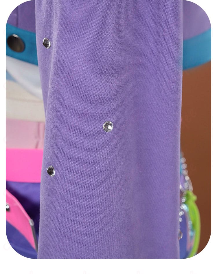 袖のダイヤ柄モチーフ装飾ディテール