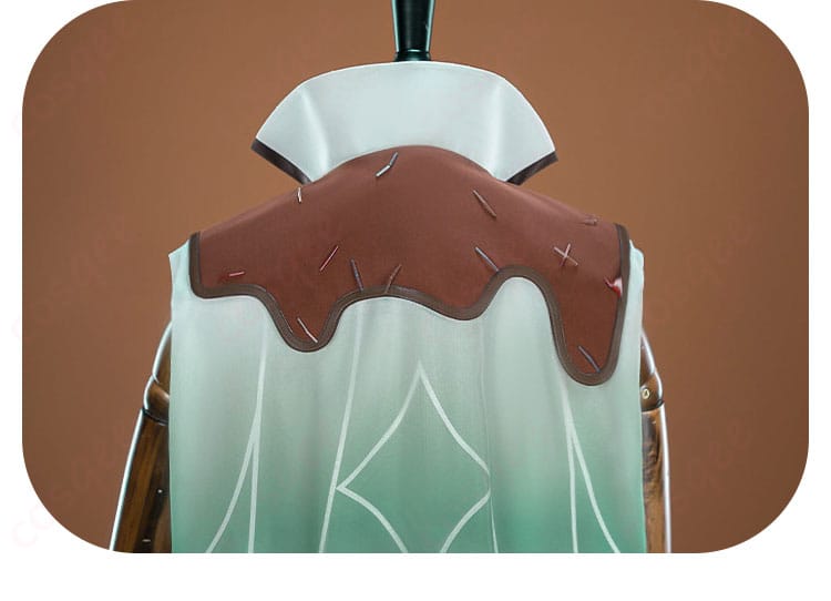 コート生地とボタンの質感、表面の発色と縫製