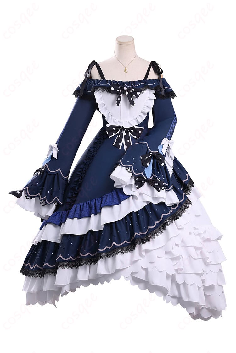 夏目アンアン コスプレ衣装の正面全体。高発色ワンピースと大きな胸元リボン