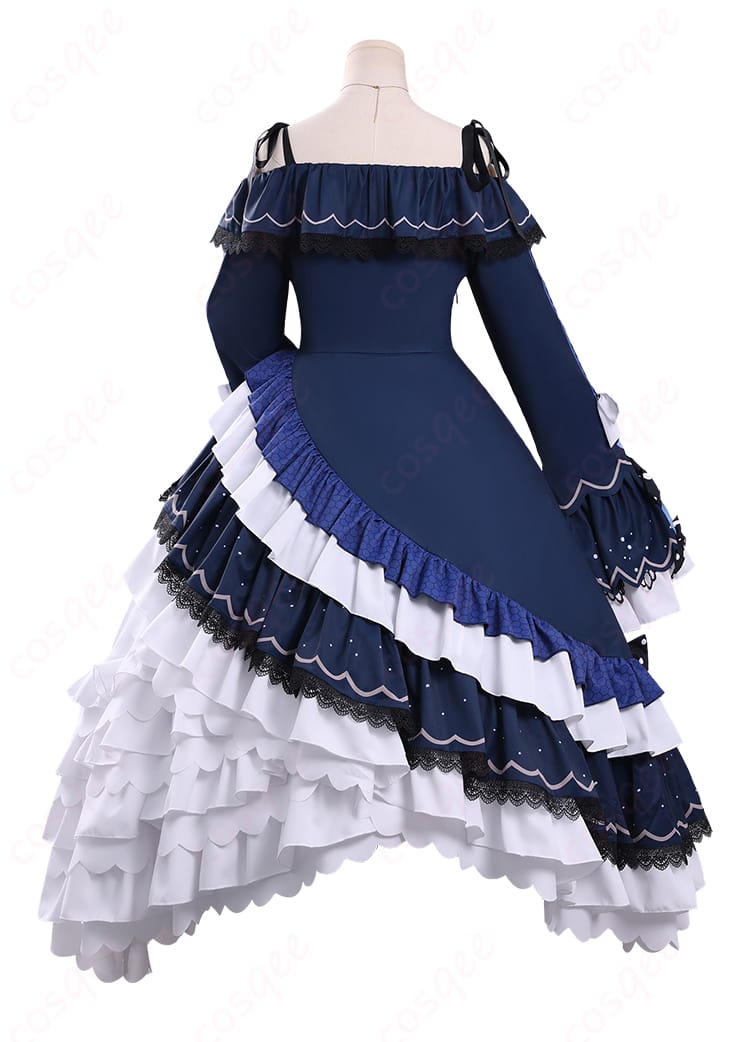 夏目アンアン衣装の背面。背面開閉と腰リボンのボリュームを確認