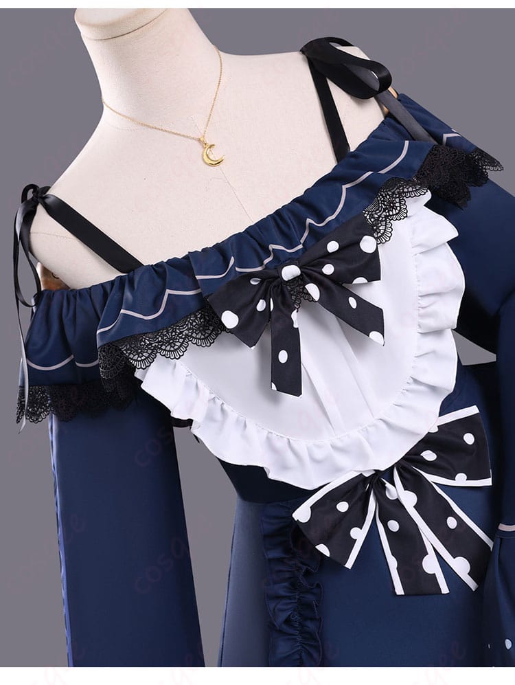 襟元と胸元装飾のディテール。リボンの質感と縫製の仕上がり