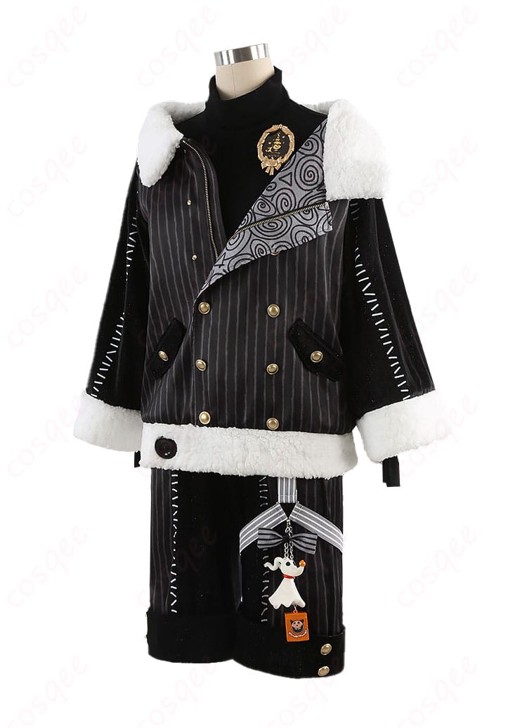 コート左側面のシルエットと袖口ディテール