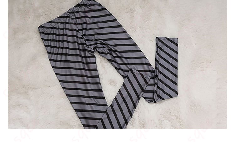 インナーレギンスパンツの生地感とフィット感ディテール