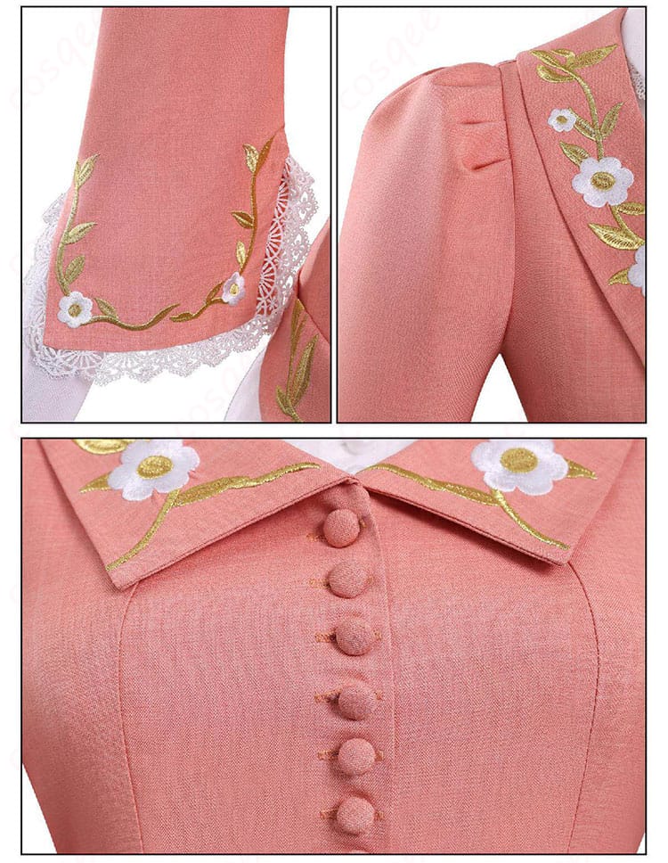 前立て・肩周りの装飾ディテールのクローズアップ