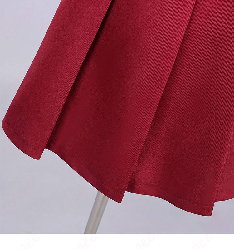 小林みくる私服コスプレ衣装のスカート裾ディテール