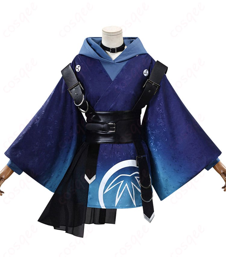 酒寄彩葉コスプレ衣装の正面全体像（コートとインナー、コルセットの配置）