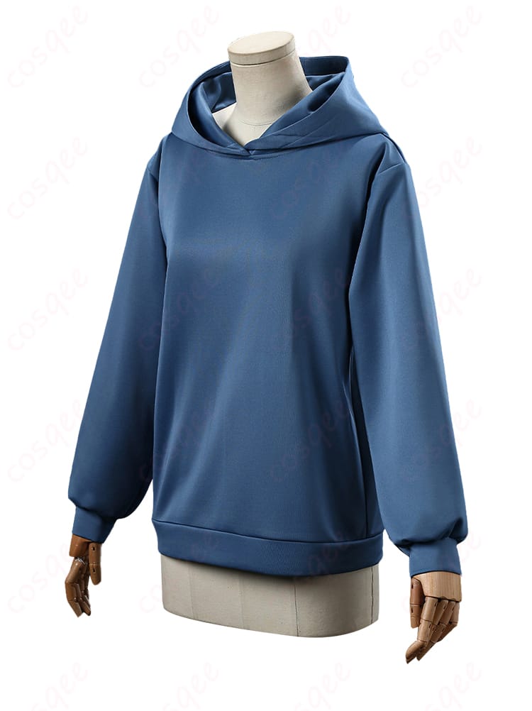 フード付きコートの縁取りとステッチなど衛衣風ディテールの接写