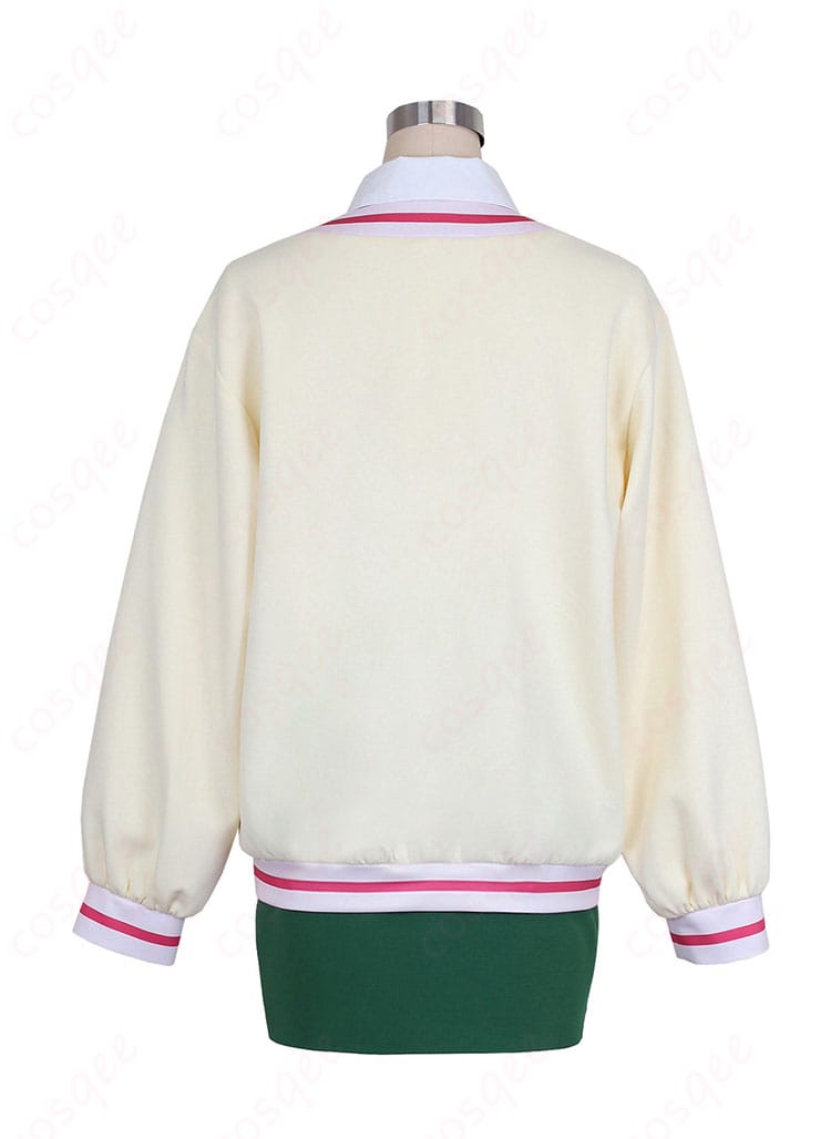 大倉メグミ 制服コスプレの背面ディテールと裾ライン