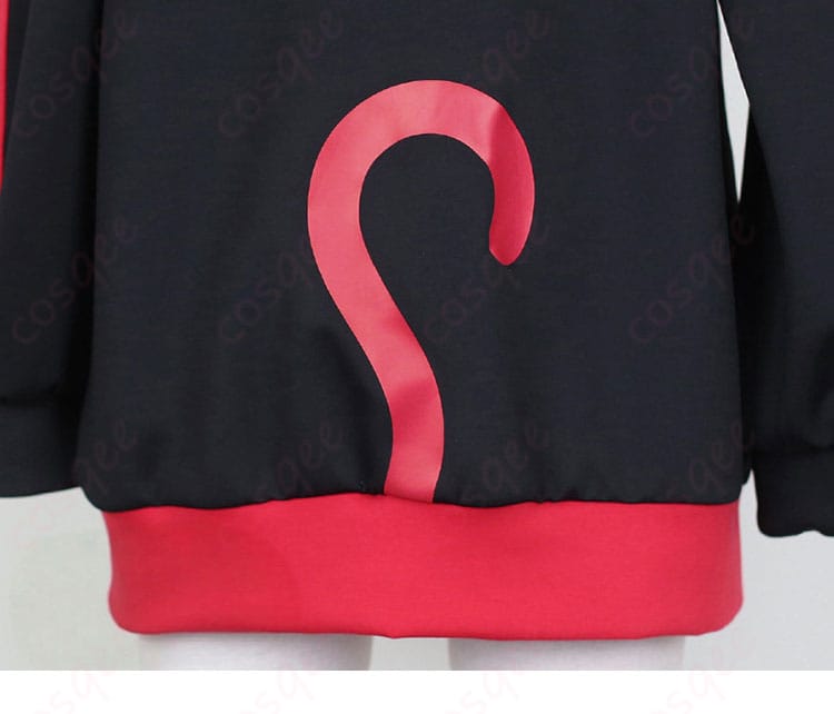 西園寺ユナ コスプレ パーカー 背面下端の飾りパーツと縫製