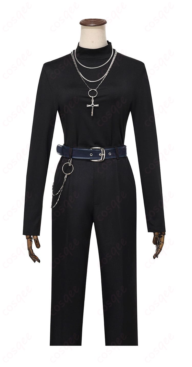 長袖部分のフロント側ディテール（袖ラインと素材感）