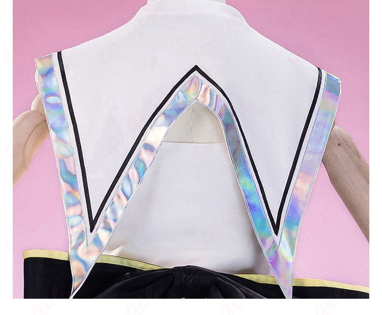 披肩・肩周りアクセントパーツの装飾ディテール