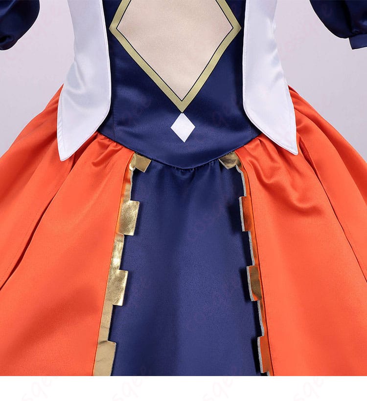 ウエスト周りの装飾ディテール（高コントラストの意匠）