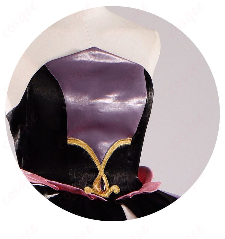 襟元と蝶ネクタイの装飾ディテール：つけ襟の形状と質感