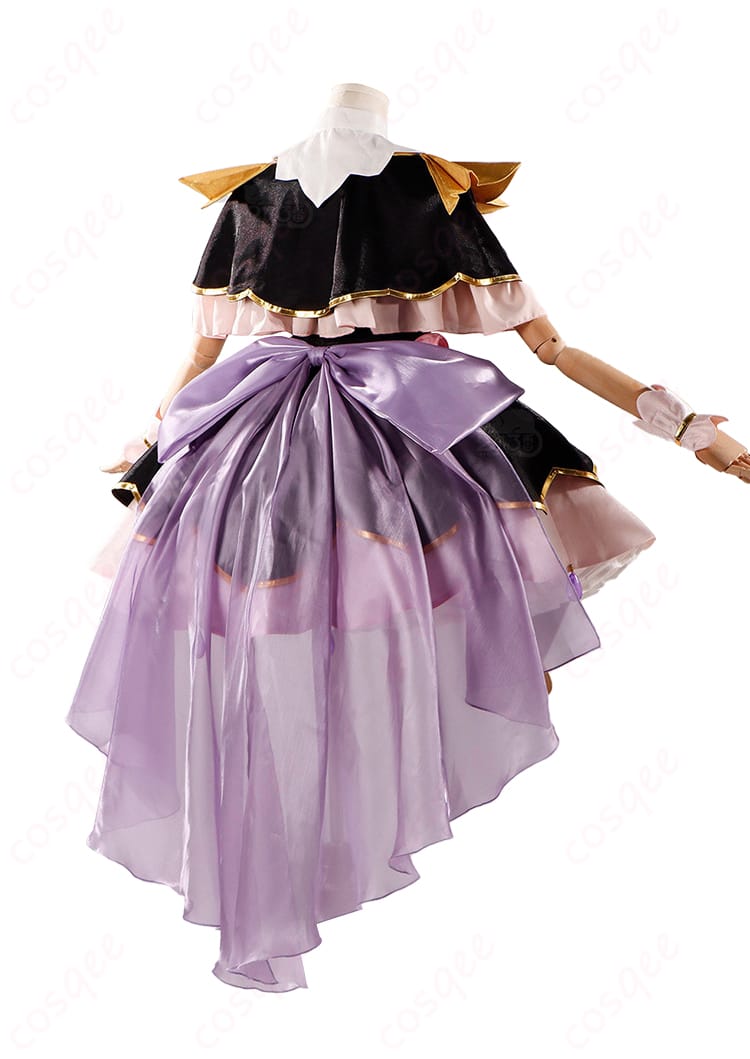 キュアアルカナ・シャドウ衣装の背面：大きな蝶結びとケープの落ち感