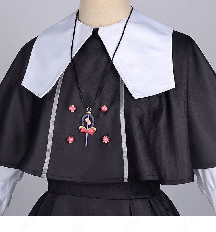 森亜るるか 私服用ネックレスの装飾ディテール近接写真