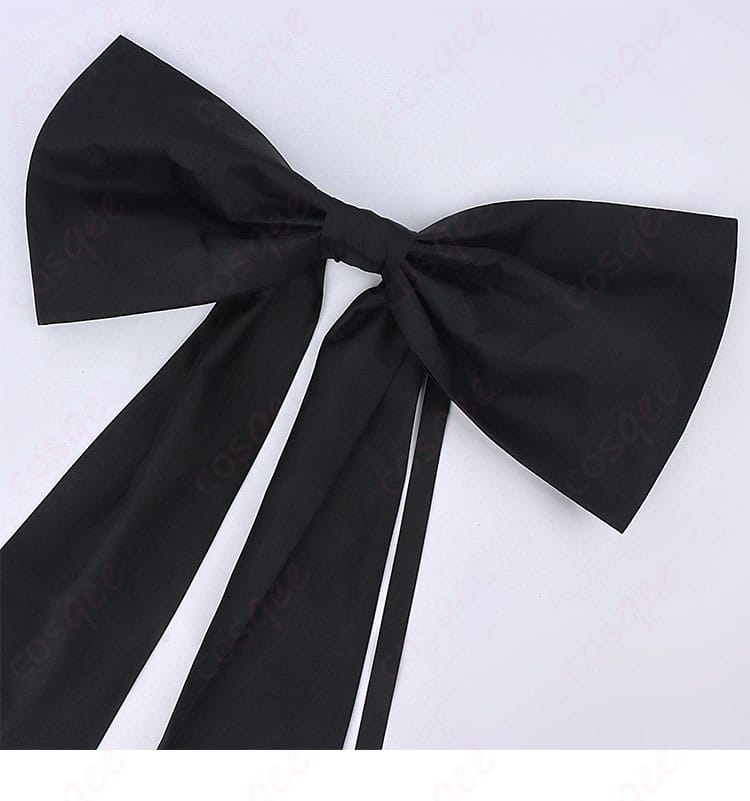 胸元リボン装飾の形状と質感（ディテール1）