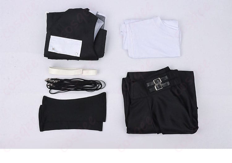 セット内容一式（ジャケット、インナー、ズボン、サスペンダー、チョーカー、手袋）を並べた確認用画像