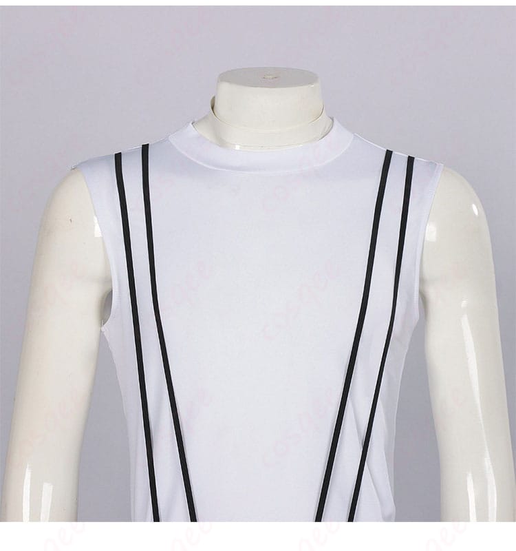 インナー用ベストの質感とカッティングの近接写真