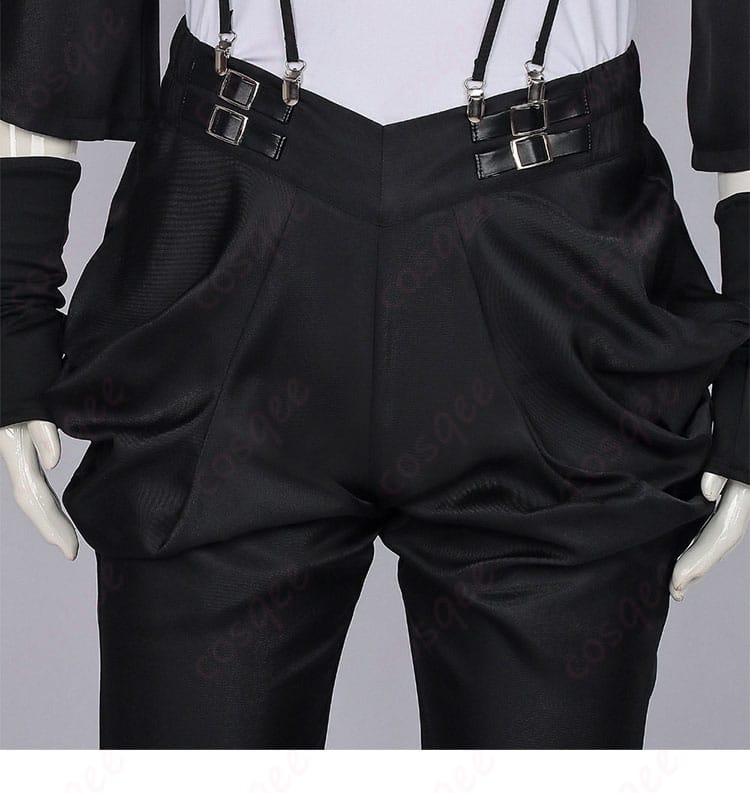 パンツの装飾ディテールとポケット周辺の仕立て