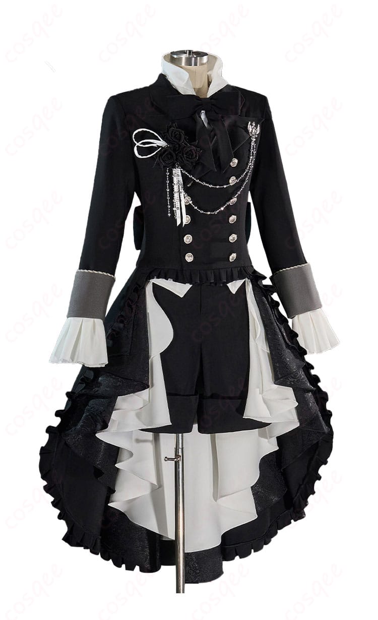 黒執事 シエル 扉絵イラスト衣装の正面全体。コートとショートパンツの端正なシルエット、胸飾りとリボンの配置がわかる画像。