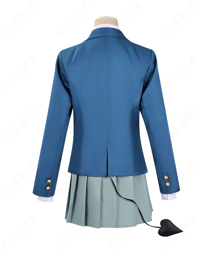 高潔カナン 学園制服コスプレの背面。コートの背中心と尻尾パーツの取り付け位置が分かる