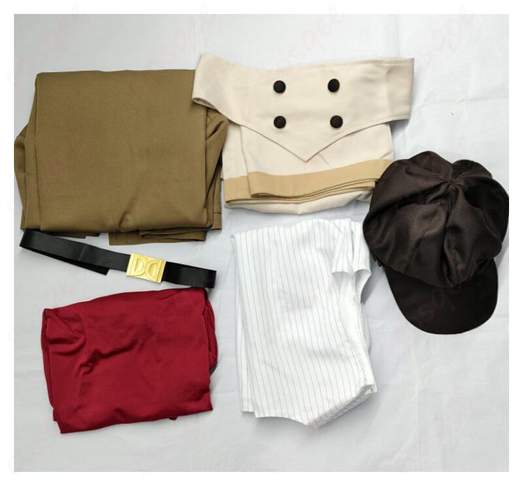 荒槇ヤクモ コスプレ6点セット(コート、トップス、インナー、ズボン、ベルト、帽子)を平置きで並べた内容一式の画像。