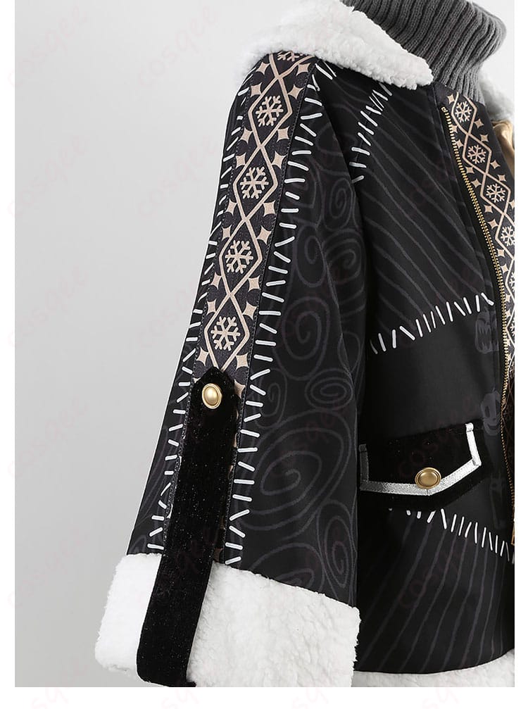 袖部のテーピング装飾と生地切替の詳細