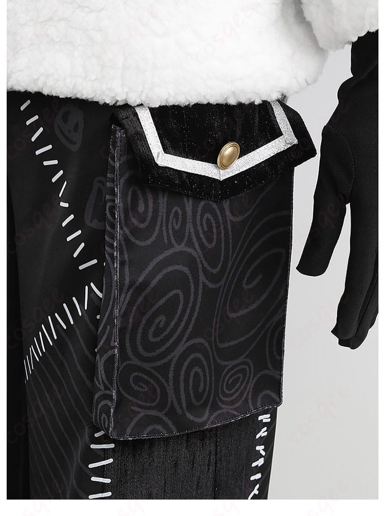 コートポケット周りの装飾パーツと縫製仕上げ