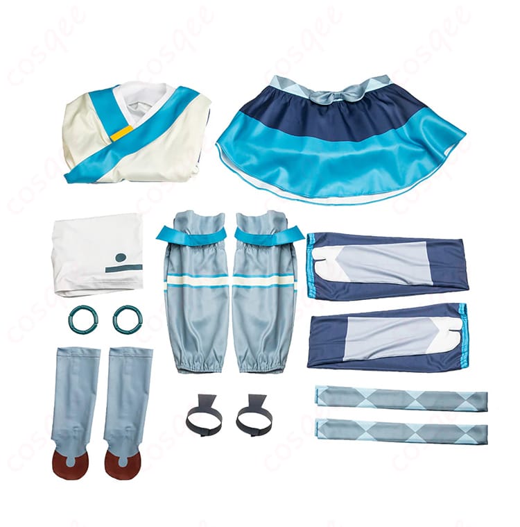 セット内容一式(トップス、スカート、ショートパンツ、アームカバー、手首飾り、靴下、レッグカバー、髪飾り)の展示