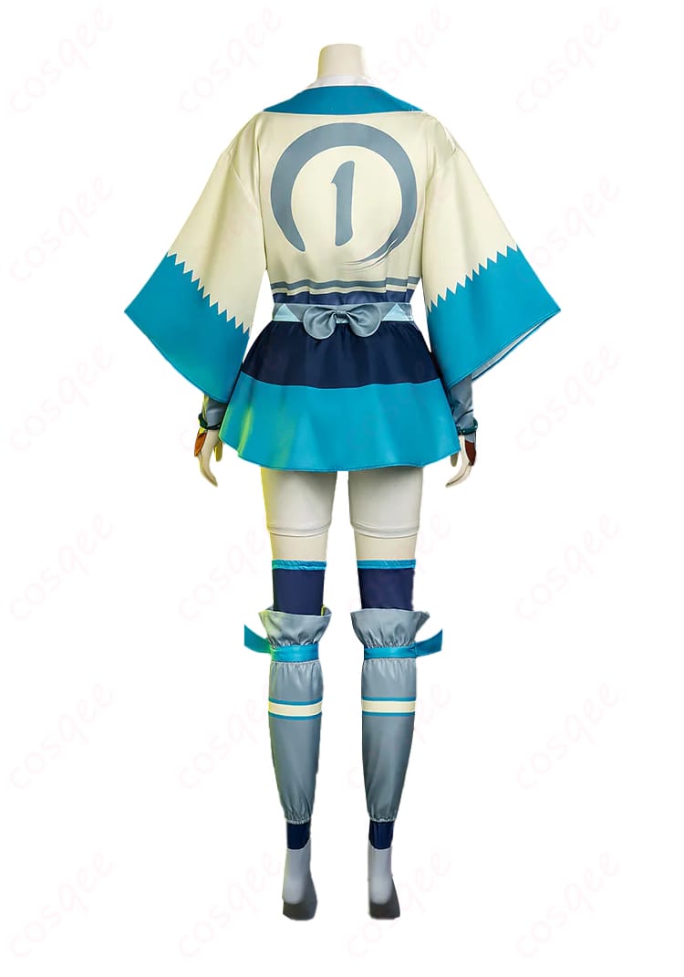 背面ヨークとウエスト周りの装飾ディテール