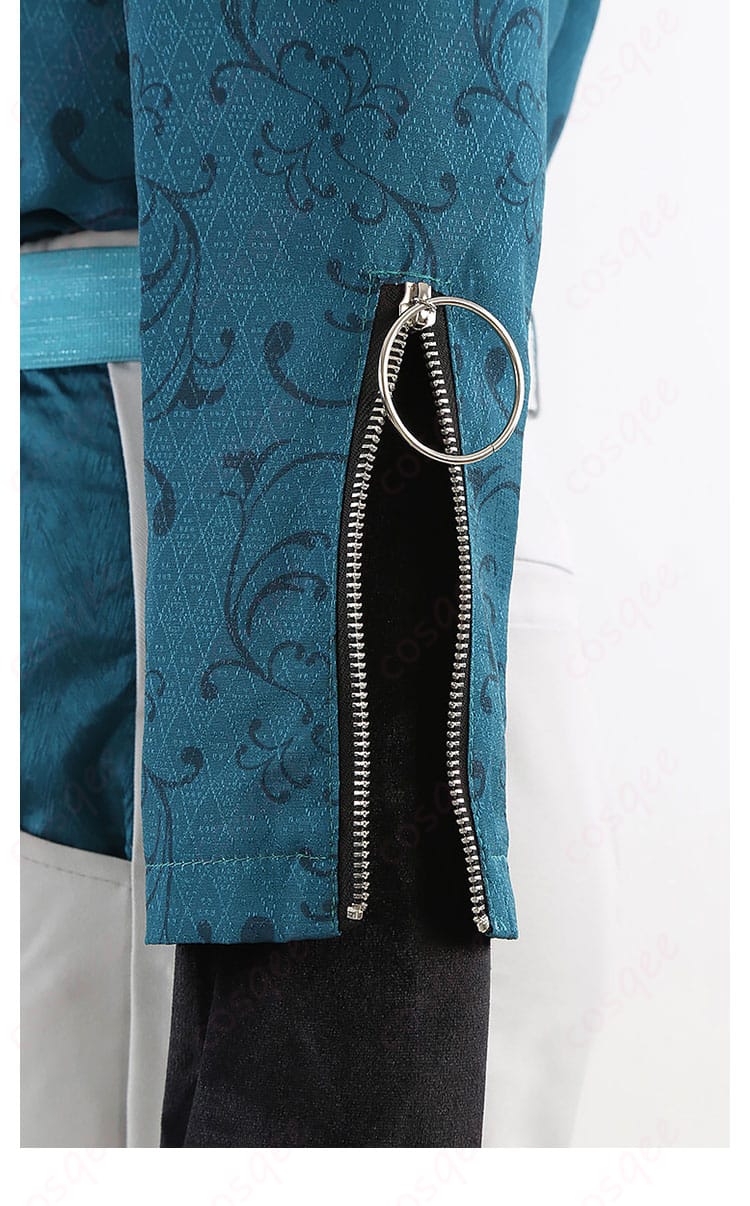 袖ファスナーディテール。開閉部の滑走性と縫い代処理、袖口の形状を明確に。