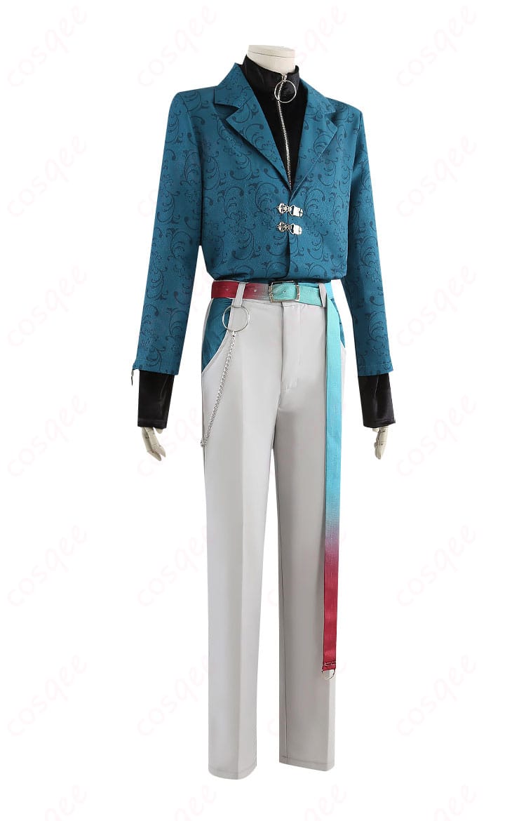 コート右側ディテール。側面ラインとベルト位置、縫製のステッチワークをクローズアップ。