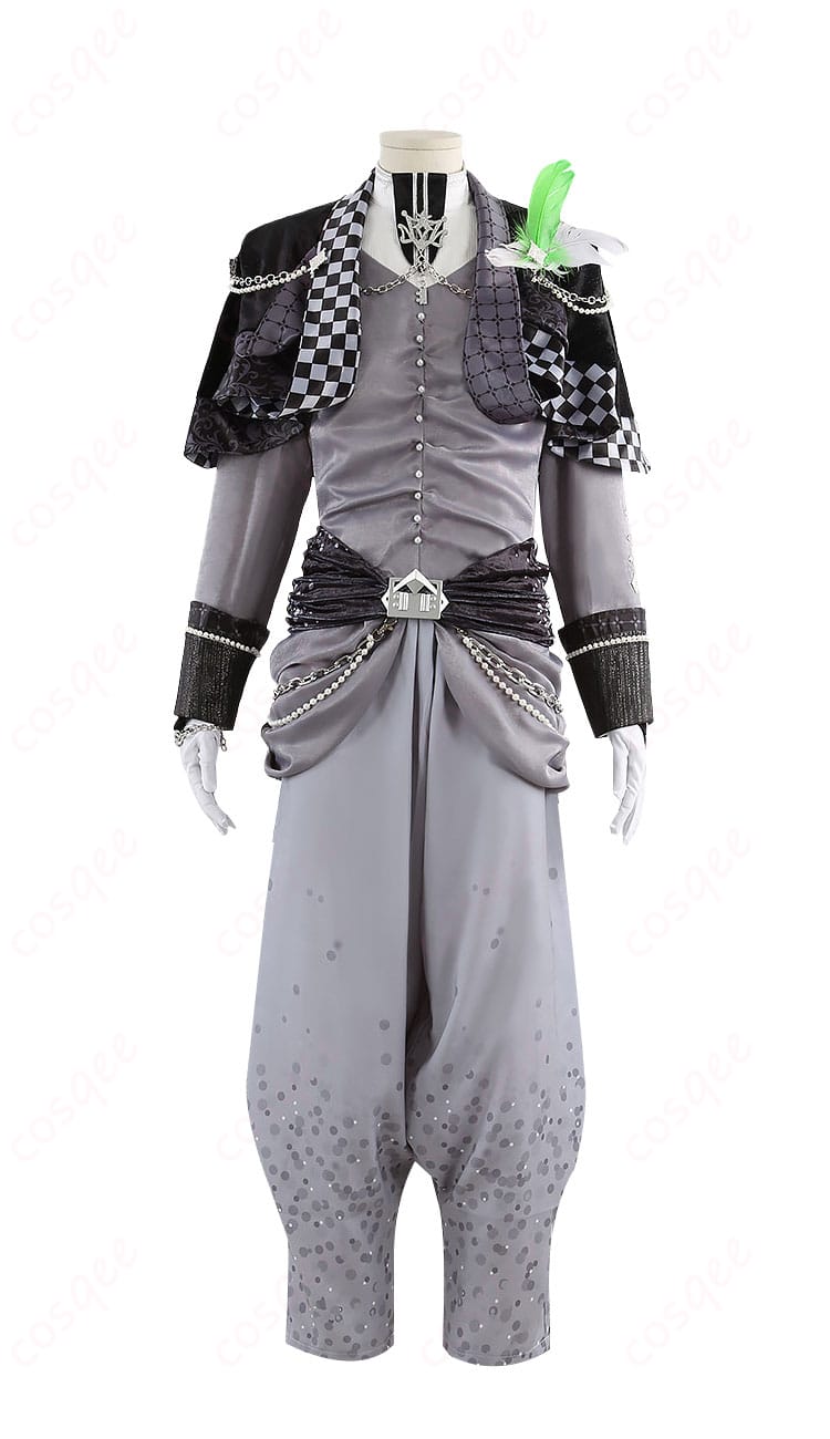 千 10周年記念衣装の正面全体。マントとコルセットの構築的シルエットが分かる画像