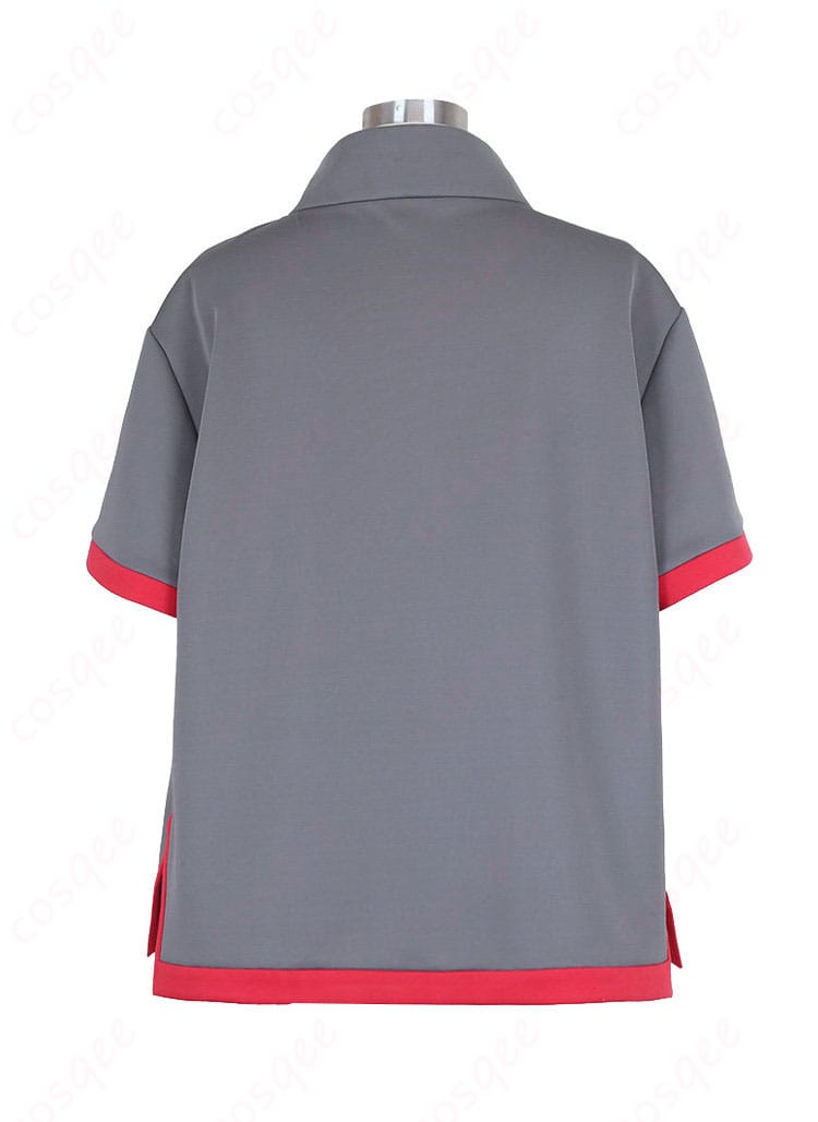 ゴウ 通常衣装パーカーの背面。フード形状と背面の落ち感、着丈を確認できる