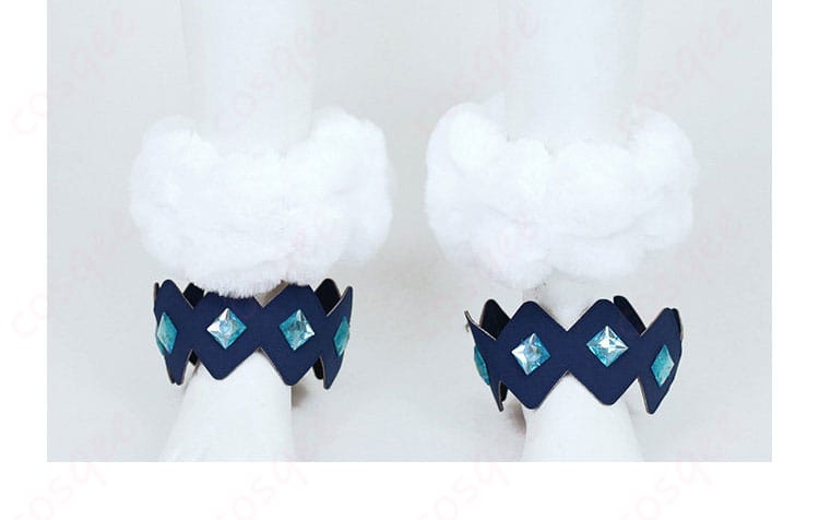 足首周りアクセサリーの装着状態。動いても外れにくい設計