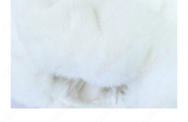 ふわりとしたファー調装飾の質感ディテール